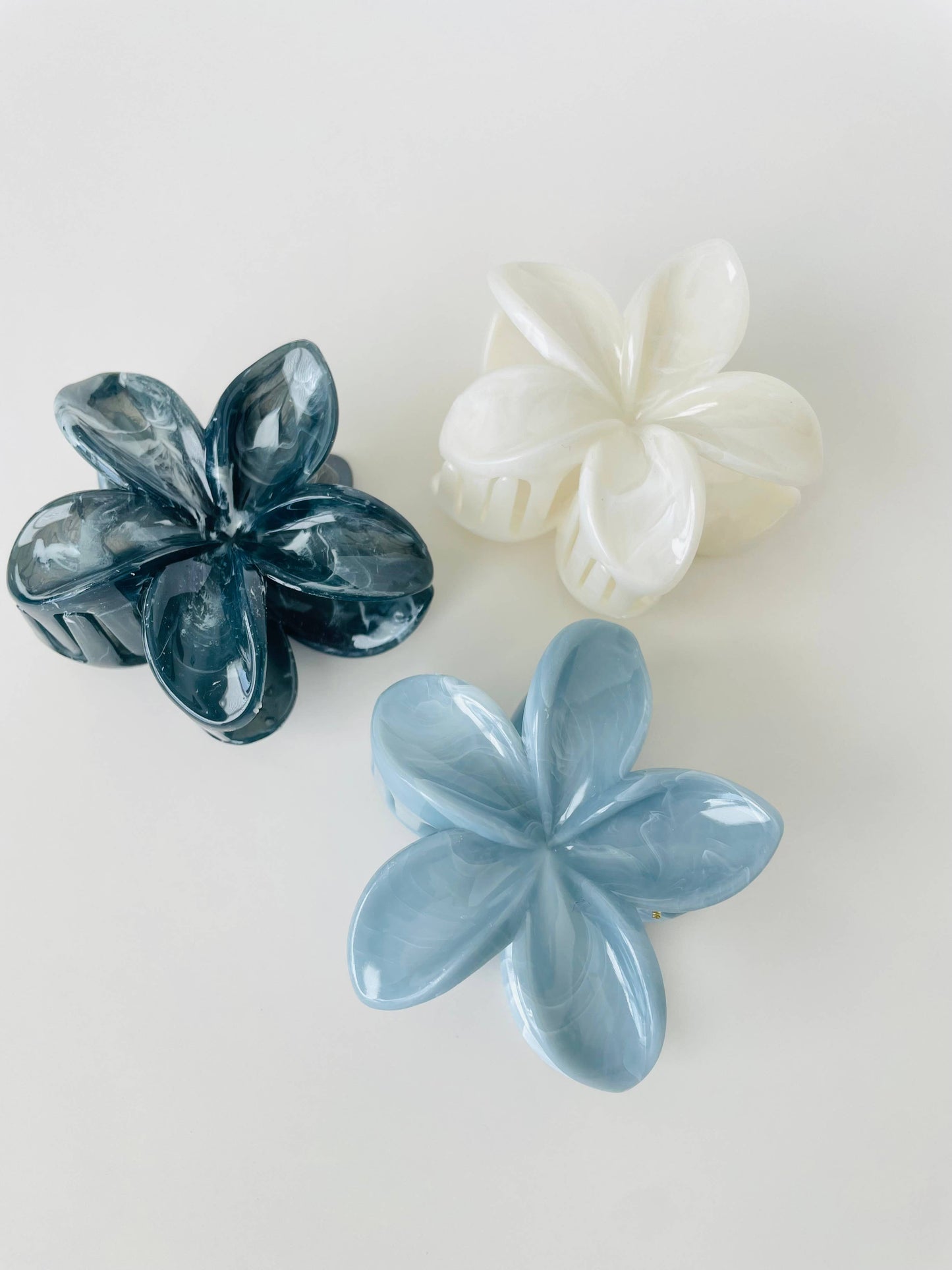 Marbled Flower Claw Clip