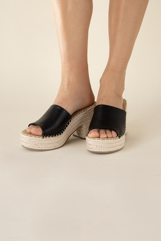 Be Neutral Chunky Slides